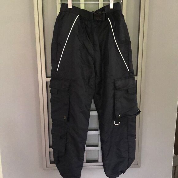 Urban Outfitters Black nylon cargo pants hip-hop pants size XS - Picture 1 of 6